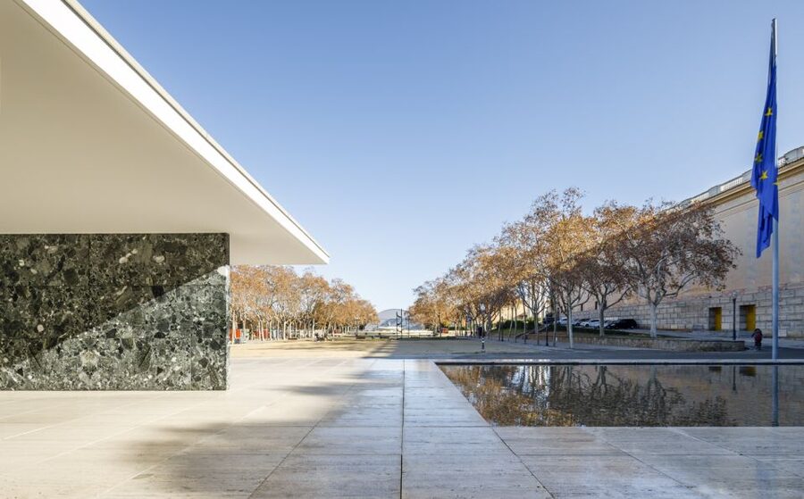 Barcelona: Mies van der Rohe Pavilion Ticket and Audio Guide - What your visit is likely to feel like