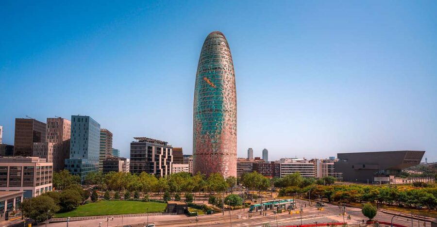 Barcelona: Mirador torre Glòries Skip-the-Line Ticket - Why Torre Glòries feels different from a standard city lookout