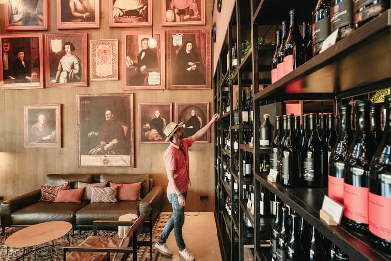 Barcelona: Montserrat and Winery Tour with Tapas or Lunch - Making the most of your 1.5 hours of free time