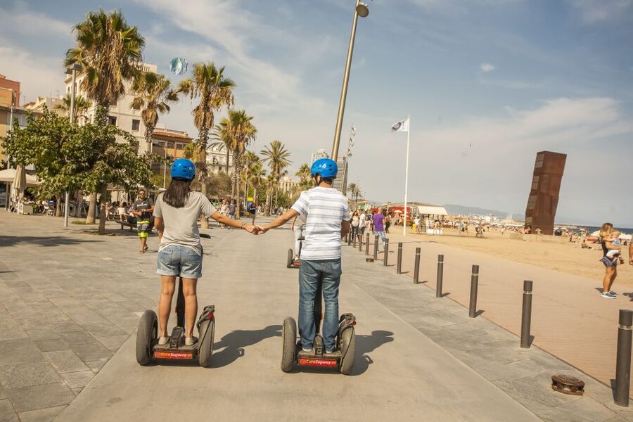 Barcelona: Old Port and Gothic Quarter Guided Segway Tour - What the guide adds to the ride