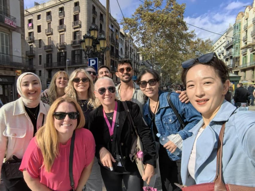 Barcelona: Old Town and Gothic Quarter Walking Tour - Walking the Roman wall and Pati Llimona baths