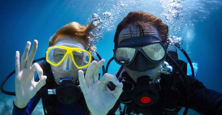 Barcelona: PADI Discover Scuba Diving - The 35-minute briefing and equipment lesson