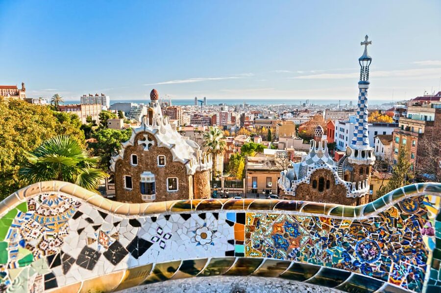Barcelona: Park Güell and Gaudí House Museum Entry Ticket - Reaching the park without an exhausting start