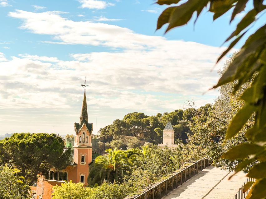 Barcelona: Park Güell & La Sagrada Familia Tickets and Tour - Who should book this tour?
