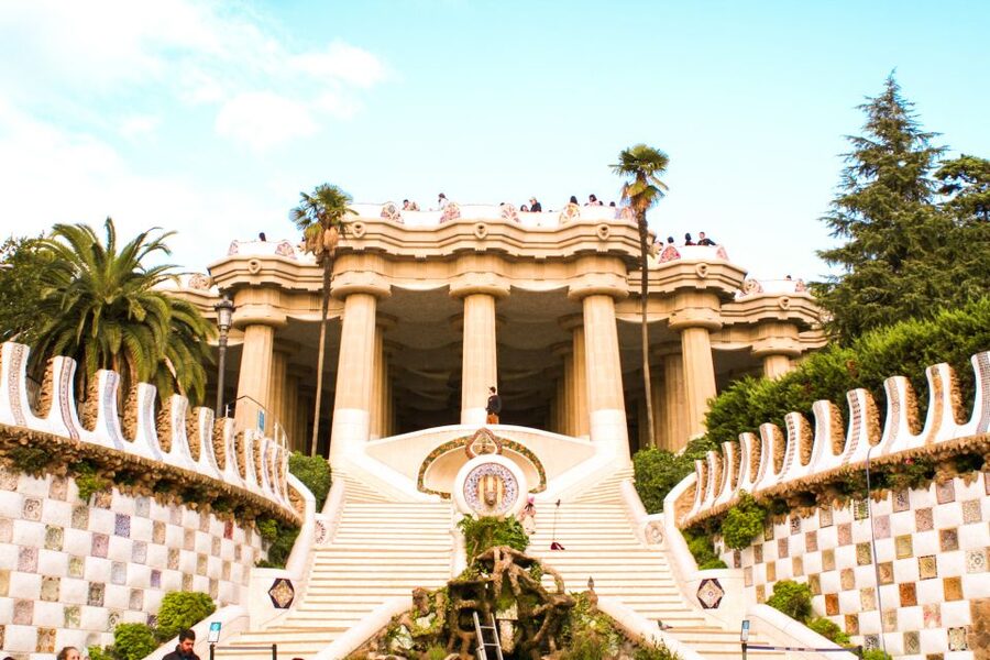 Barcelona: Park Güell & La Sagrada Familia Tickets and Tour - Why pair Park Güell with La Sagrada Família?