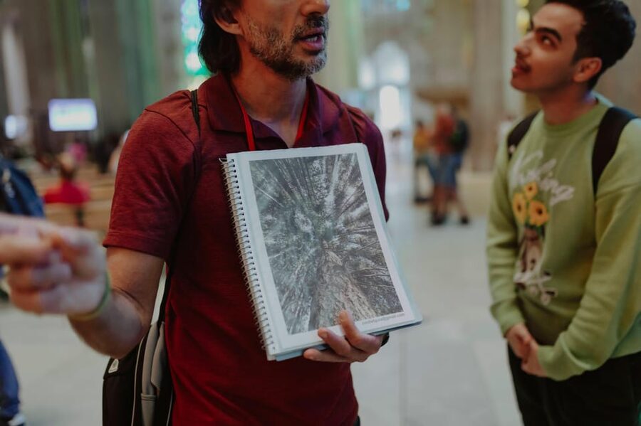 Barcelona: Park Güell & Sagrada Familia Guided Tour - The transfer to Park Güell is your responsibility