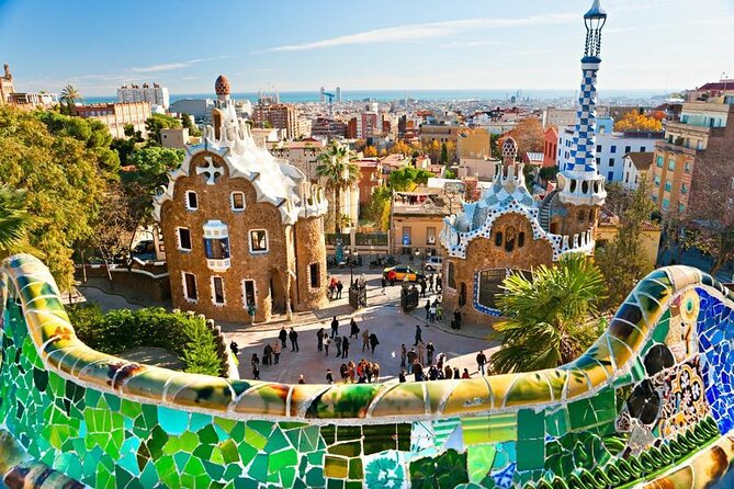 Barcelona: Park Güell Skip-the-Line Guided Tour - Key points at a glance