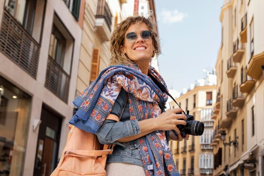 Barcelona: Photo Shoot + Exclusive Video of the Best Moments - Why this photo walk works so well in Barcelona