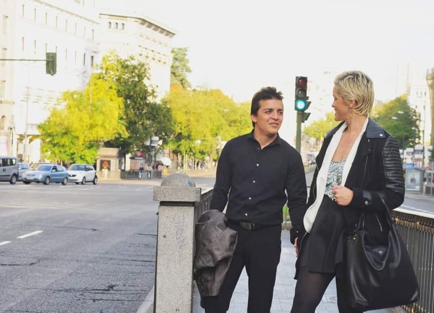 Barcelona: Photo Shoot + Exclusive Video of the Best Moments - Starting at Plaça Reial