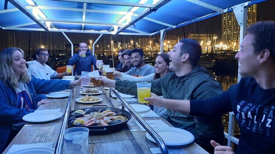 Barcelona: Private Evening Cruise with Dinner and Drinks - Why Barcelona’s coast works so well at night