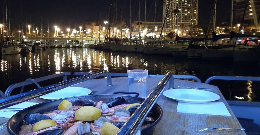Barcelona: Private Evening Cruise with Dinner and Drinks - Meeting your skipper at Olympic Port