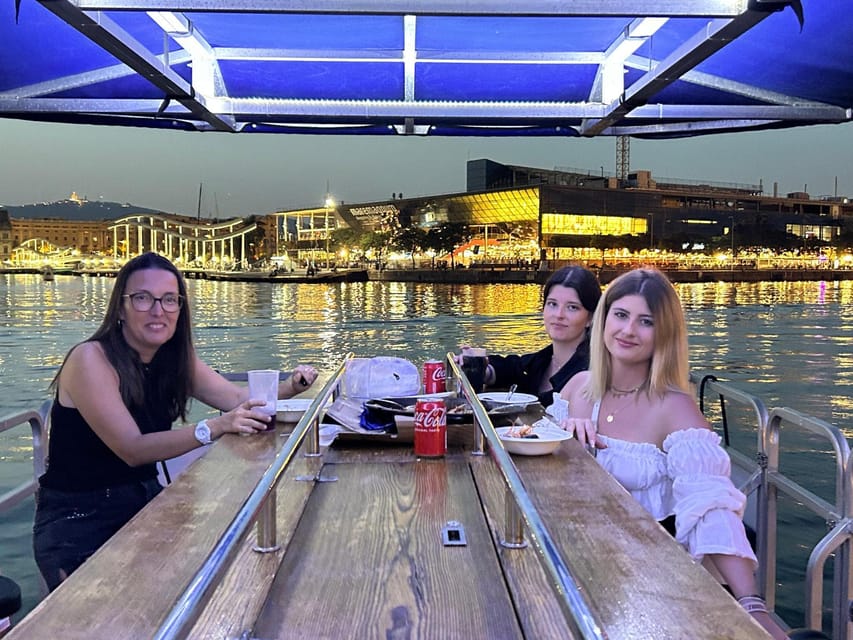 Barcelona: Private Evening Cruise with Dinner and Drinks - Choosing wine or prosecco for a celebration
