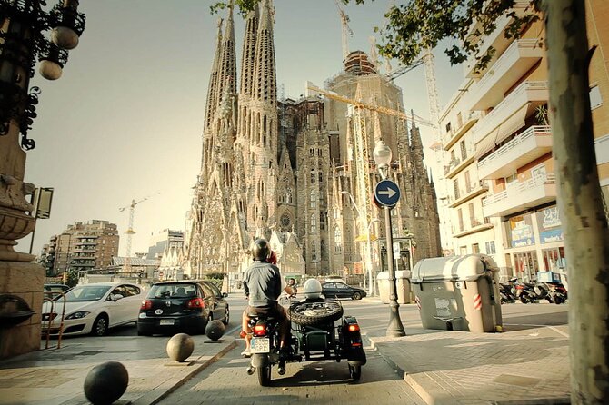 Barcelona Private Tour by Sidecar Motorcycle - Port Vell, Barceloneta, and the old waterfront