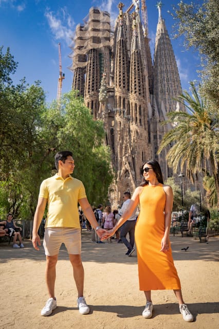 Barcelona: Professional Photoshoot Outside Sagrada Familia - A polished memory in front of Gaudí’s masterpiece