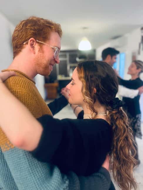 Barcelona: Rooftop Tango Lesson with Drinks and Videos - Should You Book the Rooftop Tango Lesson?