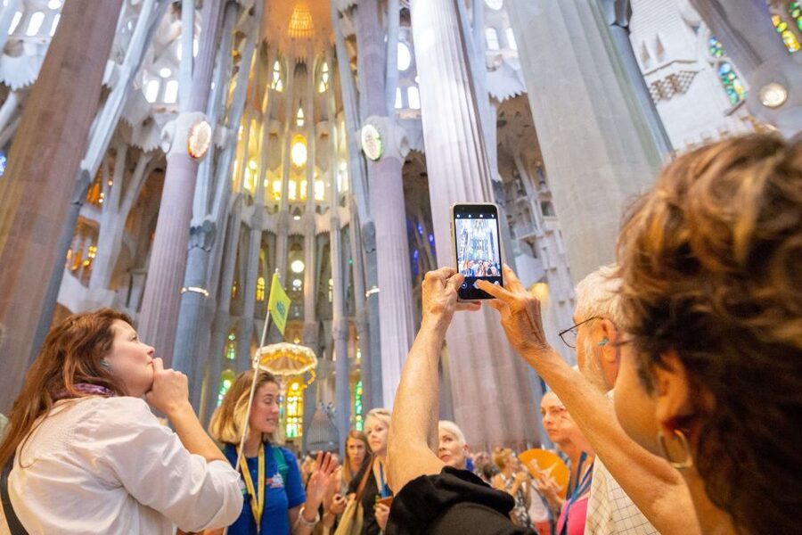 Barcelona: Sagrada Familia and Park Guell Combo Guided Tour - Why this Gaudí pairing works