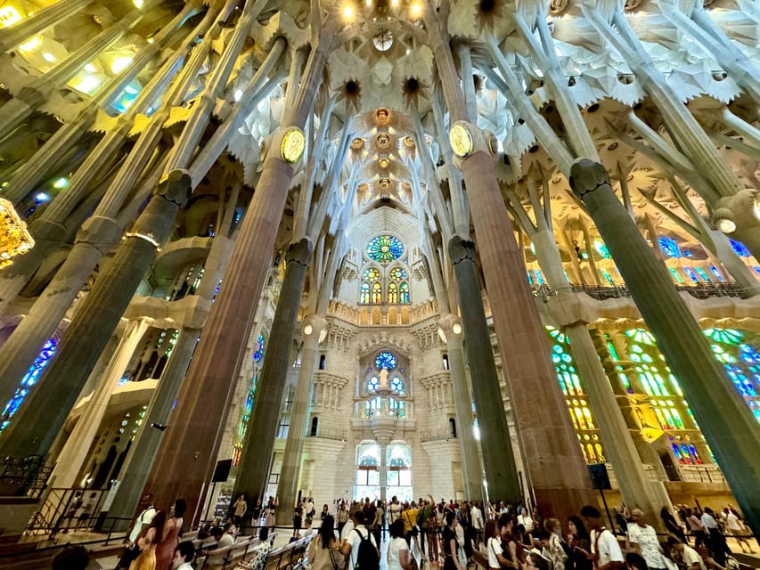 Barcelona: Sagrada Familia Entry Ticket and Guided Tour - The completed model and an unfinished masterpiece