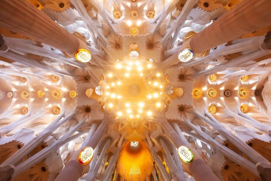Barcelona: Sagrada Familia Guided Tour with Tower Access - The museum tells the construction story