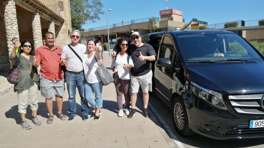 Barcelona: Sagrada Familia & Montserrat Full-Day with Pickup - Entering Sagrada Familia with a reserved time