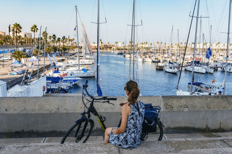 Barcelona: Sagrada Familia or Coastal City Sights by eBike - Regular bike or e-bike?