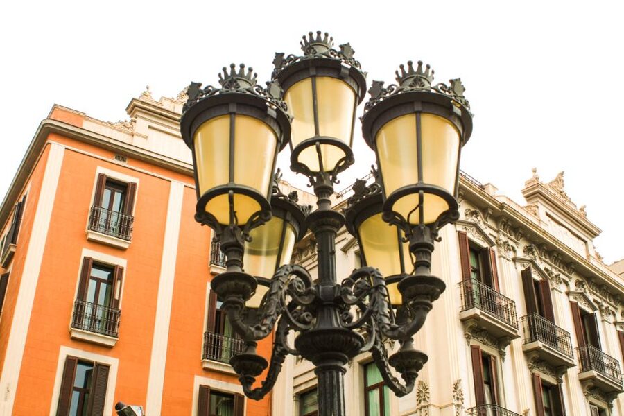 Barcelona: Sagrada Familia, Park Güell and Old Town Tour - Is $112 good value?
