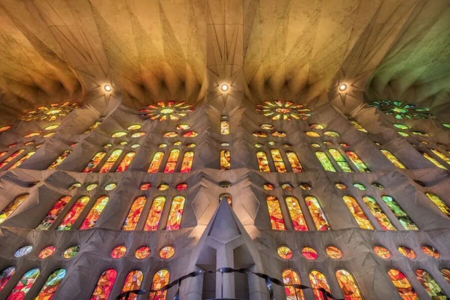 Barcelona: Sagrada Familia Skip The Line Insider Guided Tour - The façades and sculptures need a careful look