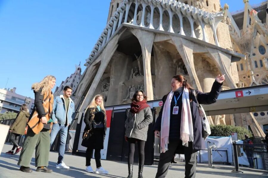 Barcelona: Sagrada Familia Skip The Line Insider Guided Tour - The museum turns a finished-looking building into an ongoing project