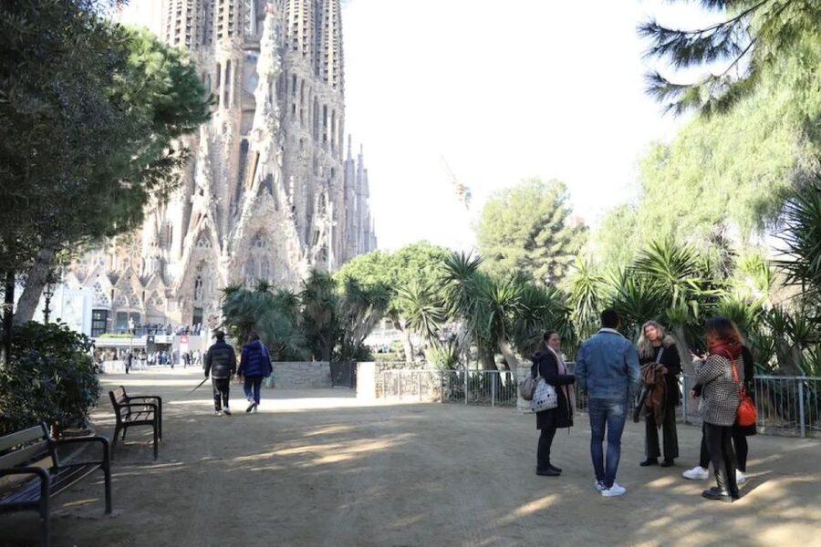 Barcelona: Sagrada Familia Skip The Line Insider Guided Tour - Is $77 a fair price?