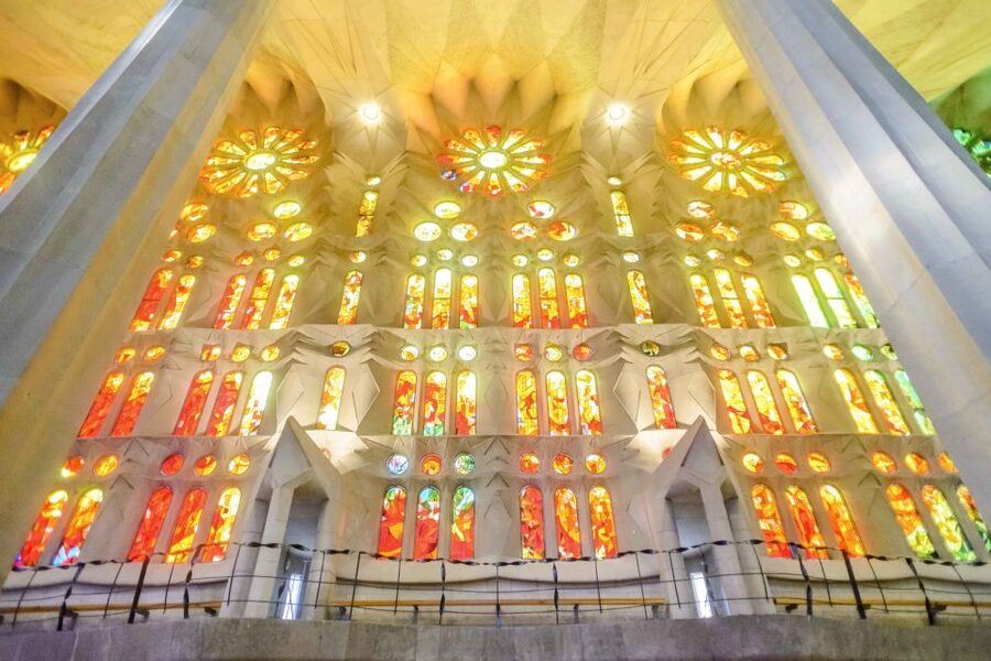 Barcelona: Sagrada Familia Tour with Optional Tower Access - FAQ