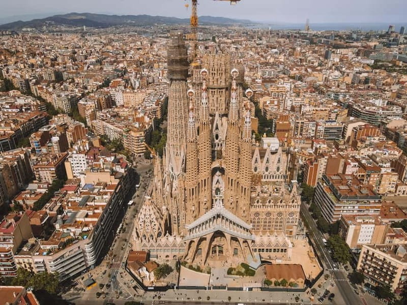 Barcelona: Sagrada Familia Tour with Skip-the-Line Access - The value of $57