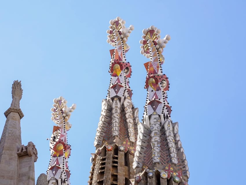Barcelona: Sagrada Familia with Towers and Park Güell Tour - The museum adds the story behind the building
