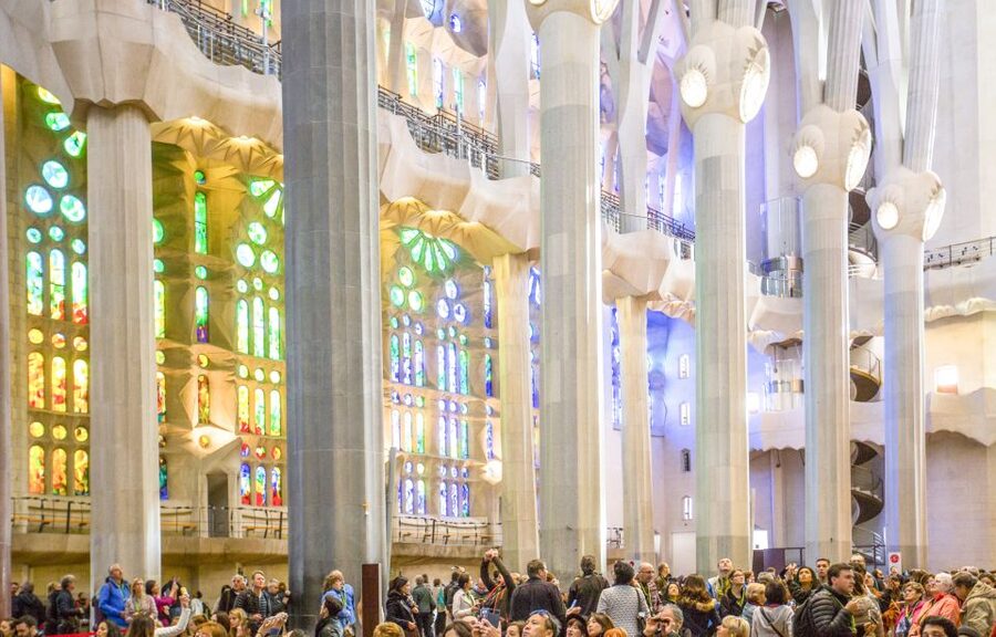 Barcelona: Sagrada Familia with Towers and Park Güell Tour - Park Güell: mosaics, columns, and a famous viewpoint