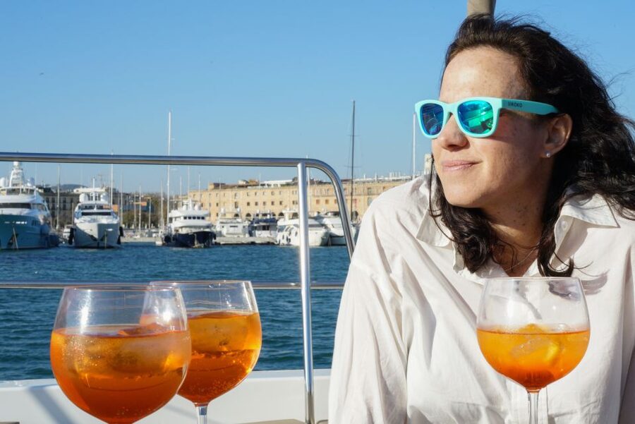 Barcelona: Sailing Tour with Vermouth and Drinks - Setting out from Port Olimpic