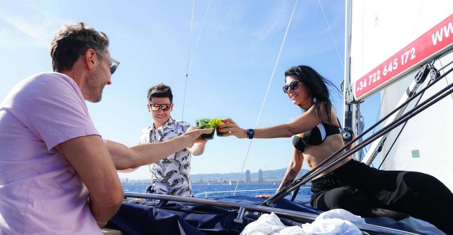 Barcelona: Sailing Tour with Vermouth and Drinks - What the 10 to 12-meter yacht feels like