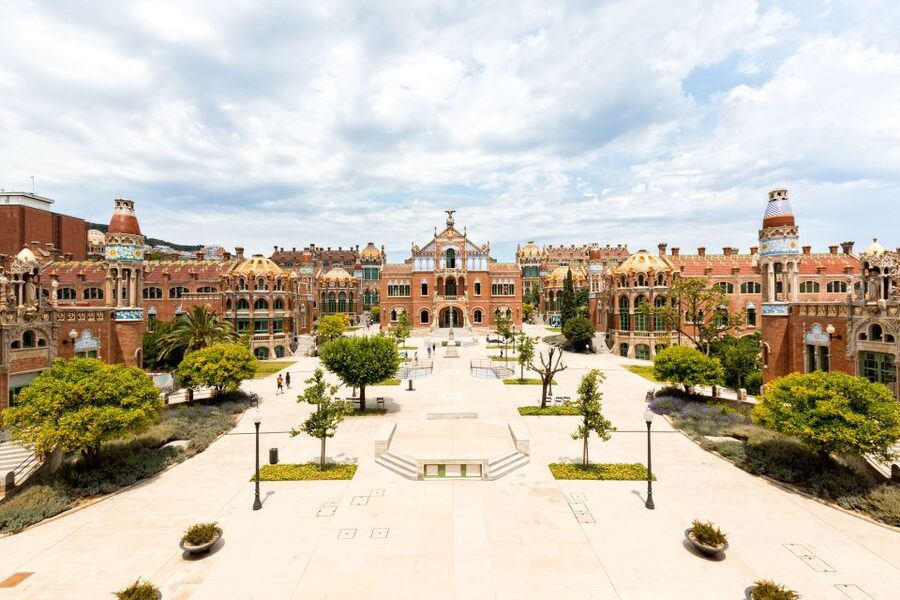 Barcelona: Sant Pau Recinte Modernista Entry Ticket - The gardens and the hospital’s humane idea
