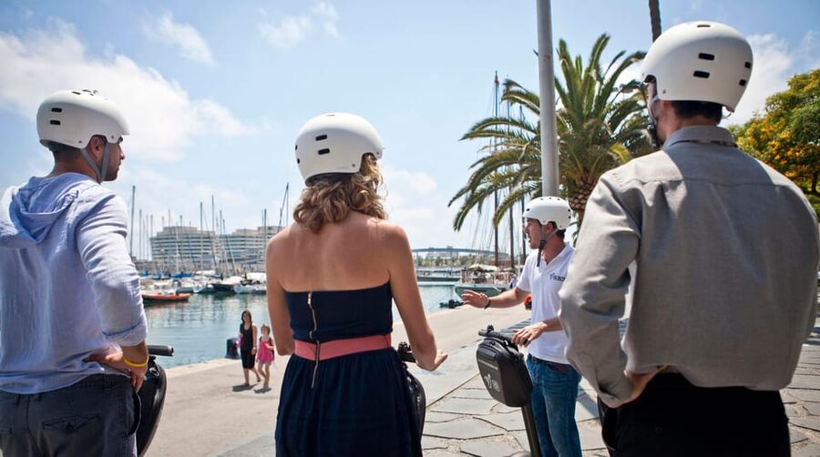 Barcelona Segway Tour - What the guide adds