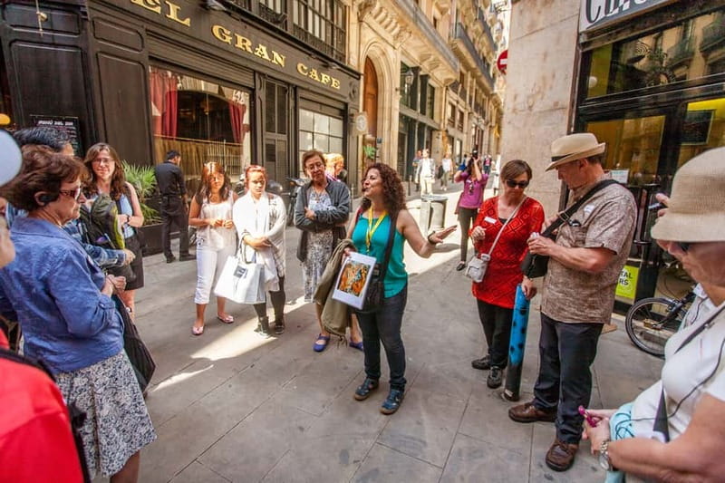 Barcelona: Small Group Picasso Tour with Picasso Museum - Inside the Picasso Museum’s five Gothic palaces