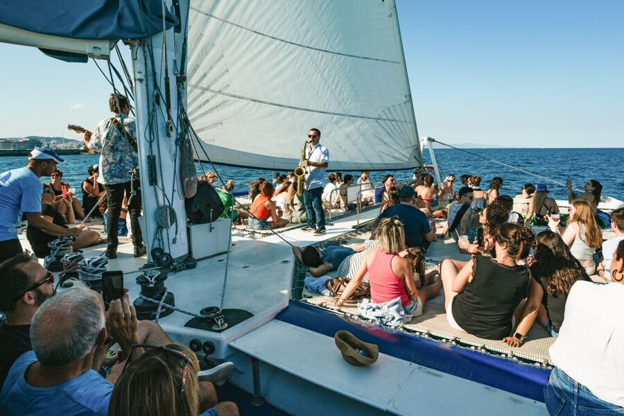 Barcelona: Sunset Catamaran Cruise with Live Music - Weather, seasons, and what to wear