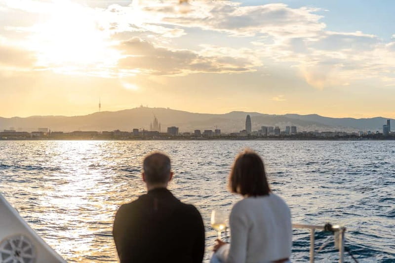Barcelona: Sunset Catamaran Cruise with Wine and Tapa - The crew and the mood on board