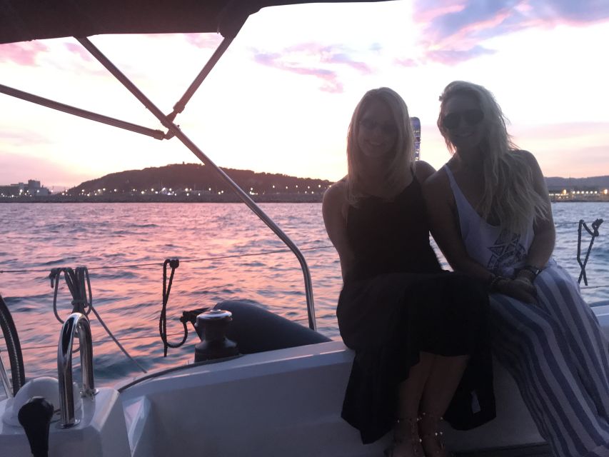 Barcelona: Sunset Sailing Tour with Open Bar & Snacks - Sailing past El Peix d’Or and the Olympic Port