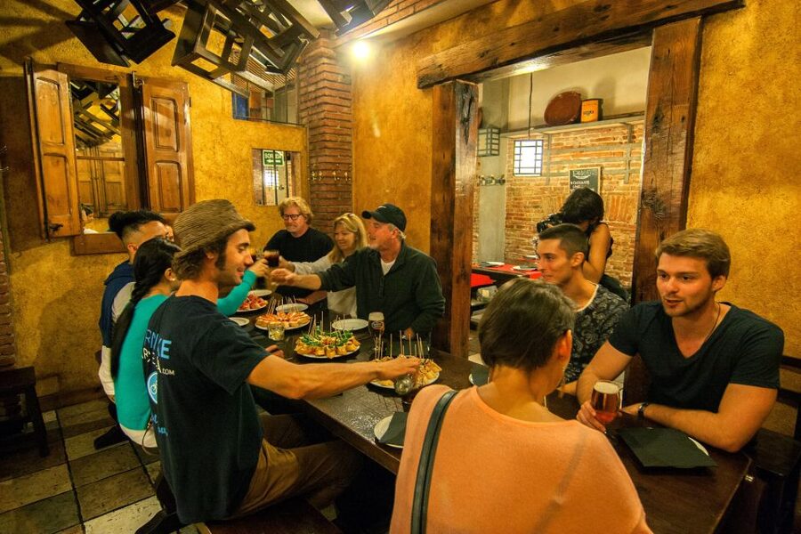Barcelona Tapas 3-Hour Bike Tour - Who will enjoy this bike tour?