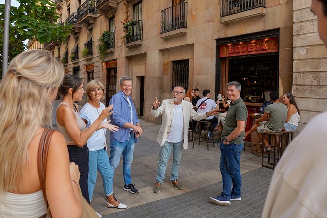 Barcelona Tapas and Wine Experience Small-Group Walking Tour - What the guides add to the experience