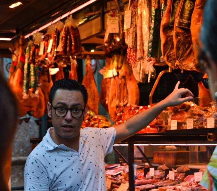 Barcelona: Tapas Walking Tour with Food, Wine, and History - What the walking and timing are really like