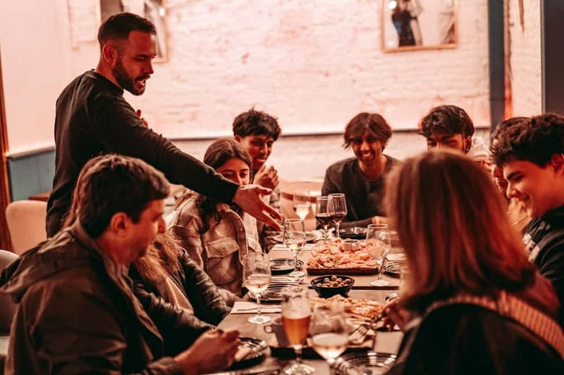 Barcelona: Tipsy Tapas & History Tour in the Gothic Quarter - Meeting at Plaza Real