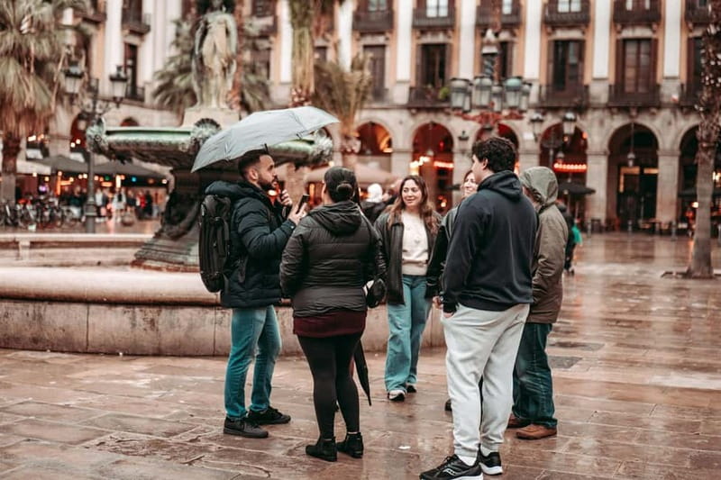 Barcelona: Tipsy Tapas & History Tour in the Gothic Quarter - Second stop: classic tapas with more variety