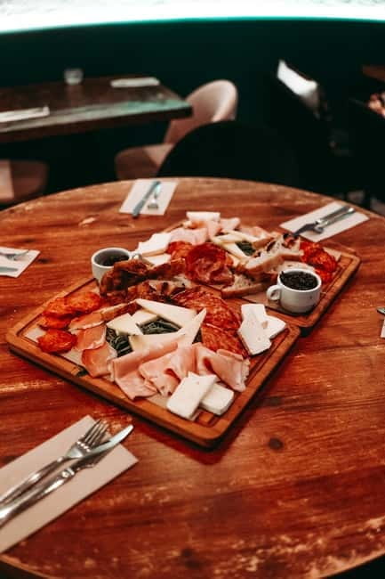 Barcelona: Tipsy Tapas & History Tour in the Gothic Quarter - What the food tells you about Barcelona