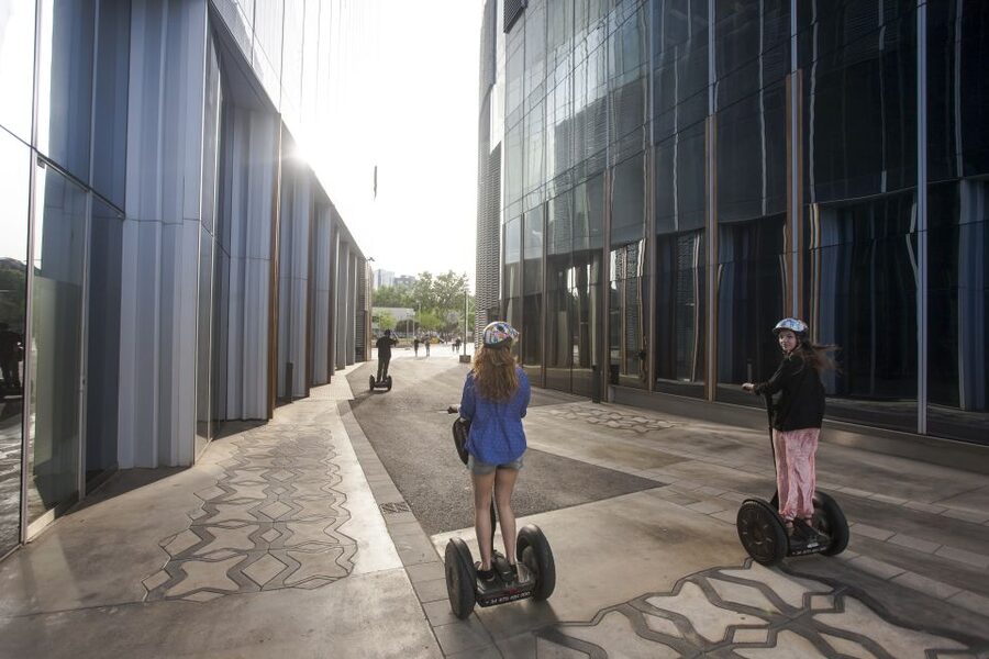 Barcelona: Welcome to Barcelona Segway Tour - Port Vell and the old sea wall