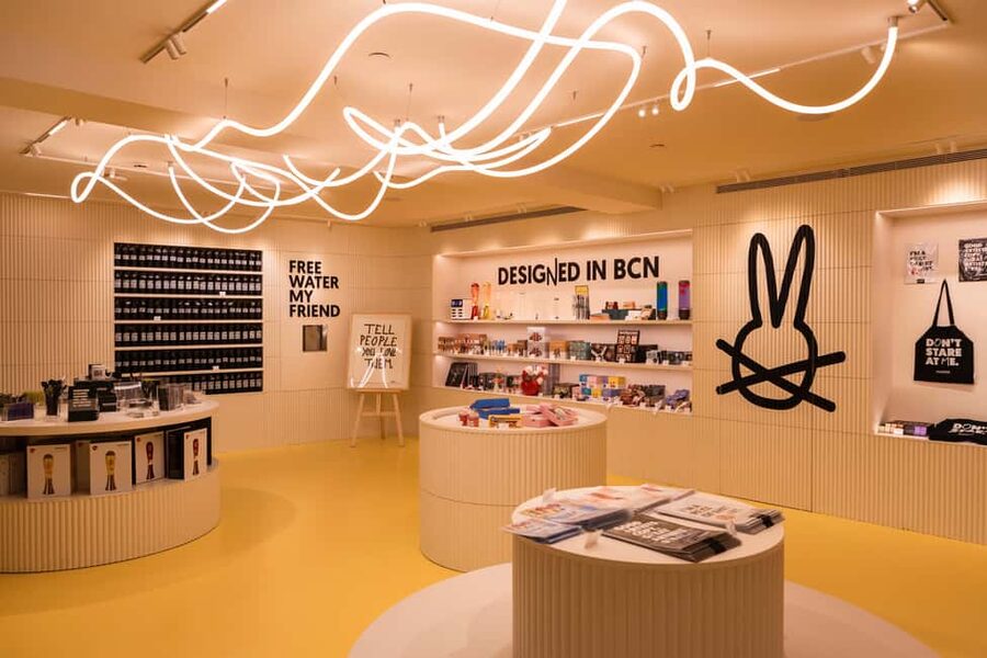 Barcelona: White Rabbit Catalonia's Top Immersive Experience - White Rabbit near Casa Batlló