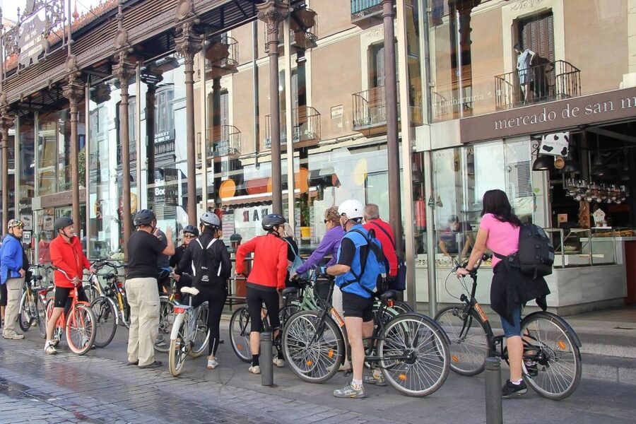 Best of Madrid: 3-Hour Guided Bike Tour in Small Groups - Standard bicycle or e-bike?