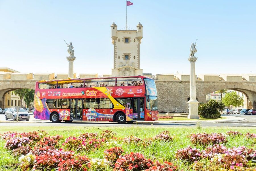 Cadiz: City Sightseeing Hop-On Hop-Off Bus Tour - Why Cádiz works well from the top deck